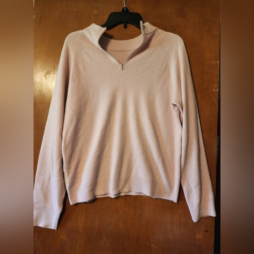 Women's Pink Sweater